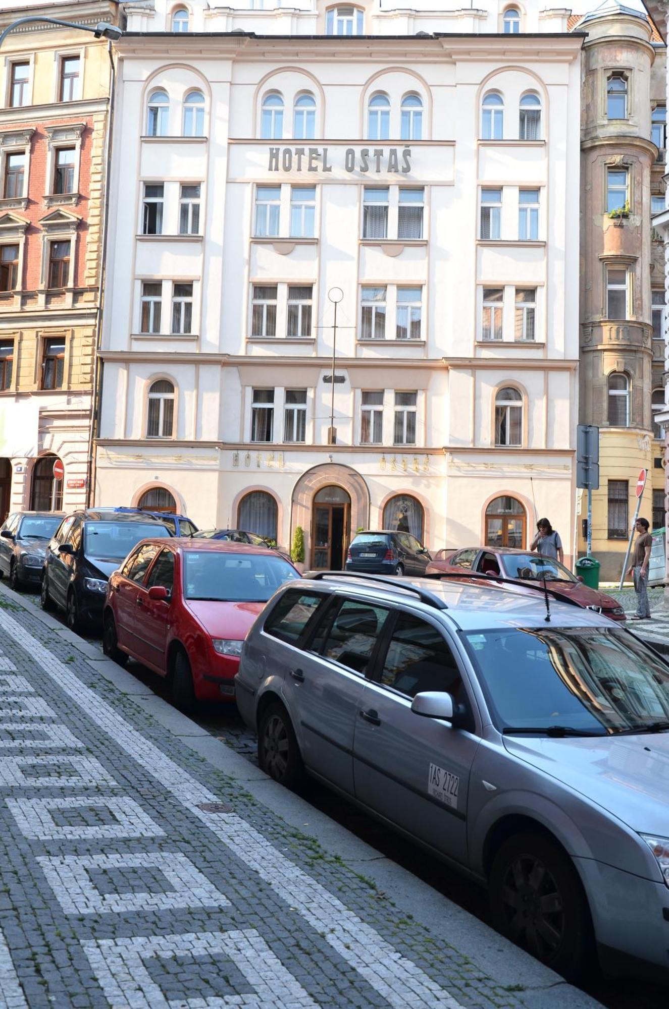 Hotel Ostaš 3*