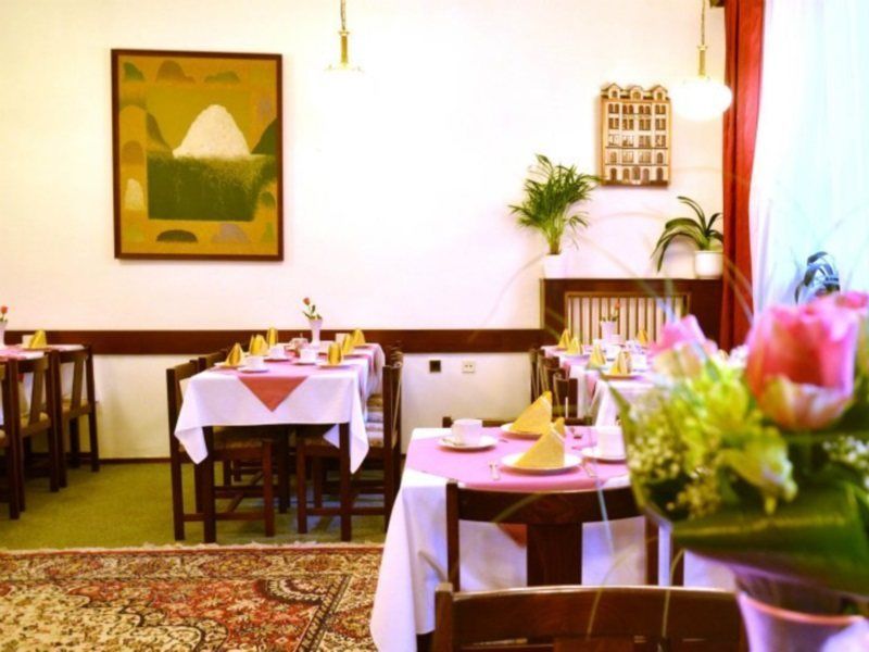 Hotel Ostaš
